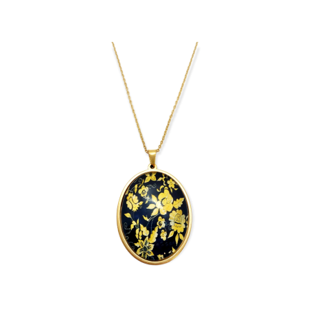Necklace steel gold flowers background black3